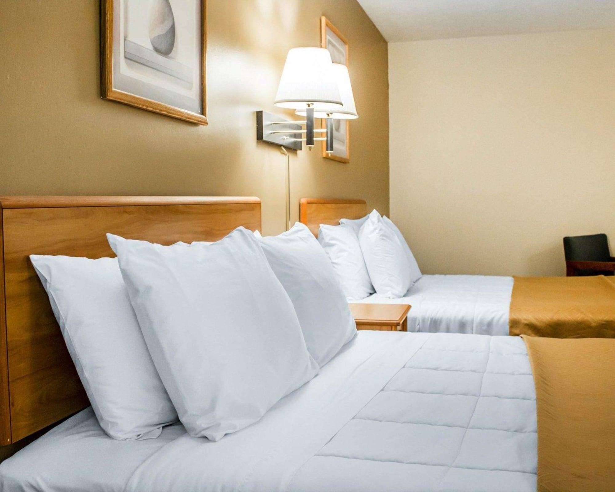 Econo Lodge Элкхарт Экстерьер фото