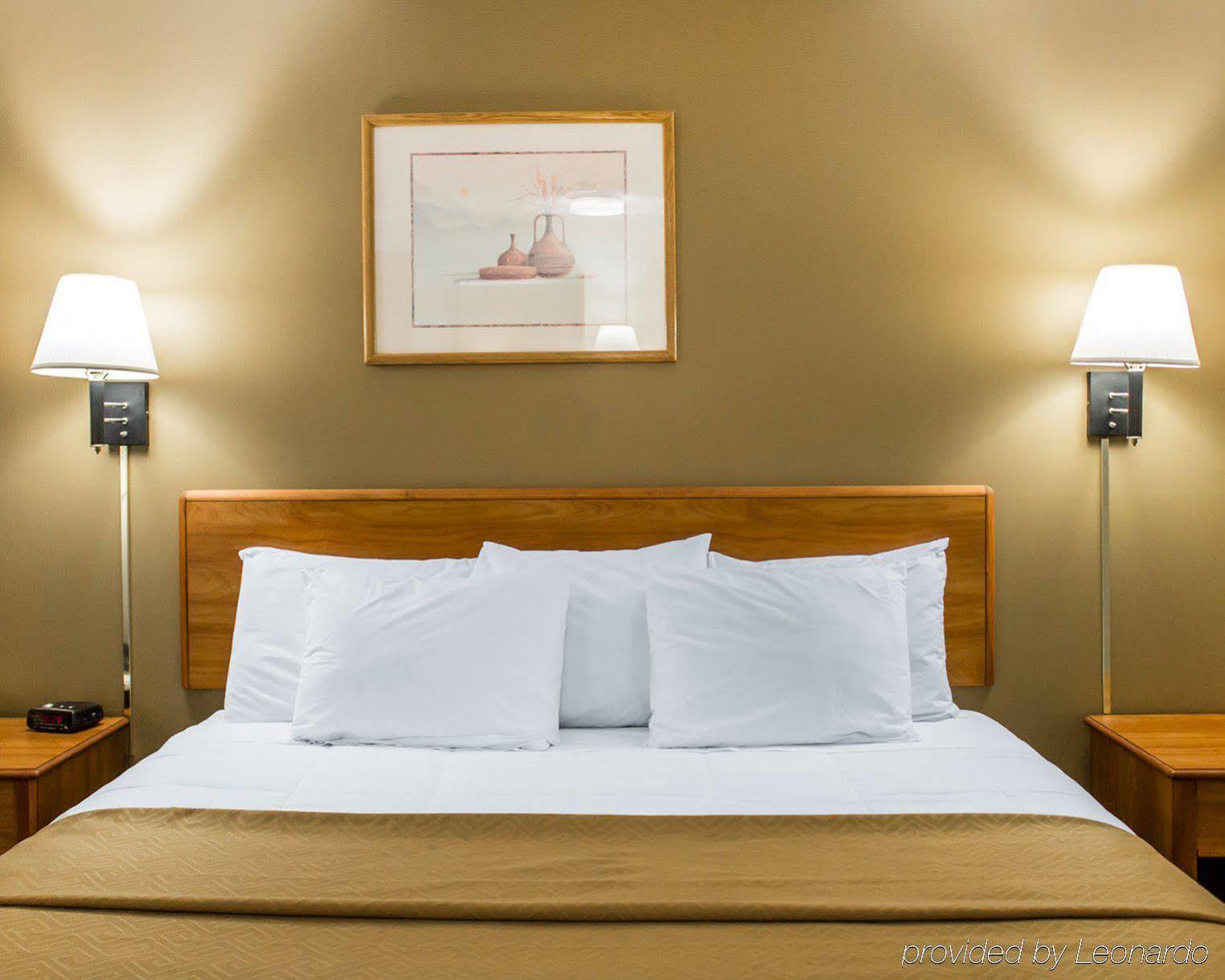 Econo Lodge Элкхарт Экстерьер фото