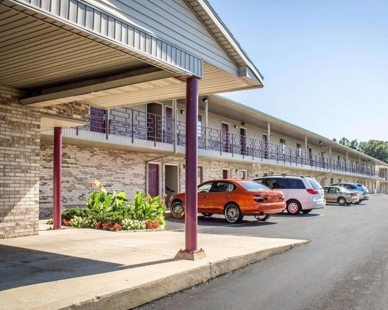 Econo Lodge Элкхарт Экстерьер фото